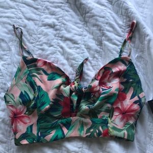 Lulu’s Floral Crop Tank Top (brand new!)